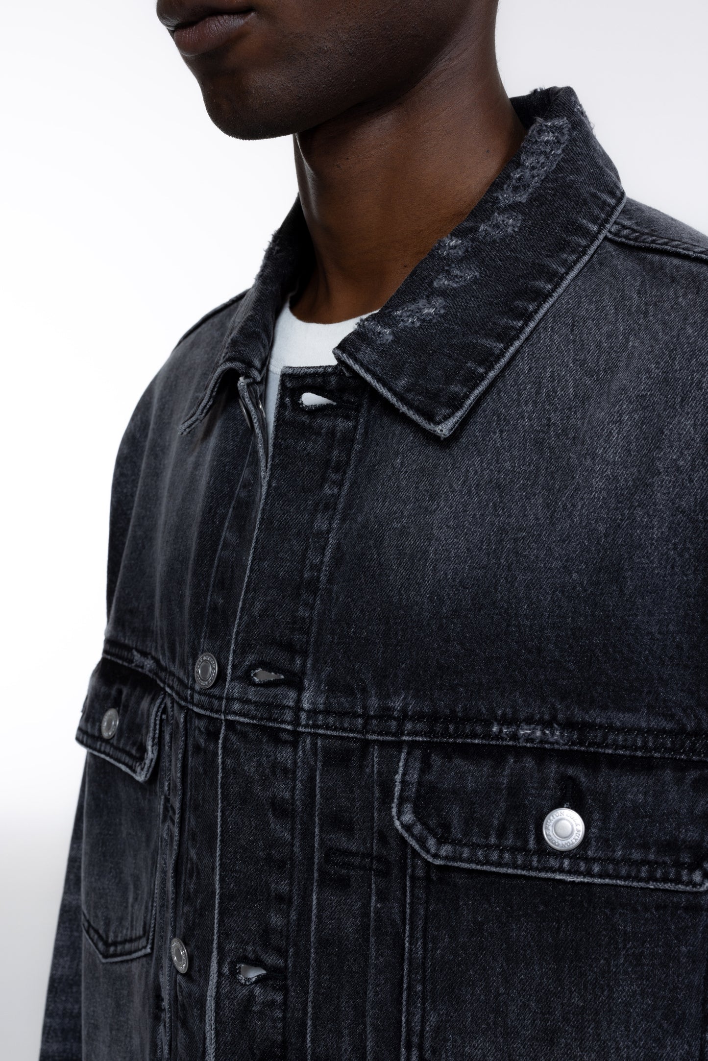 PLEATED DENIM JACKET