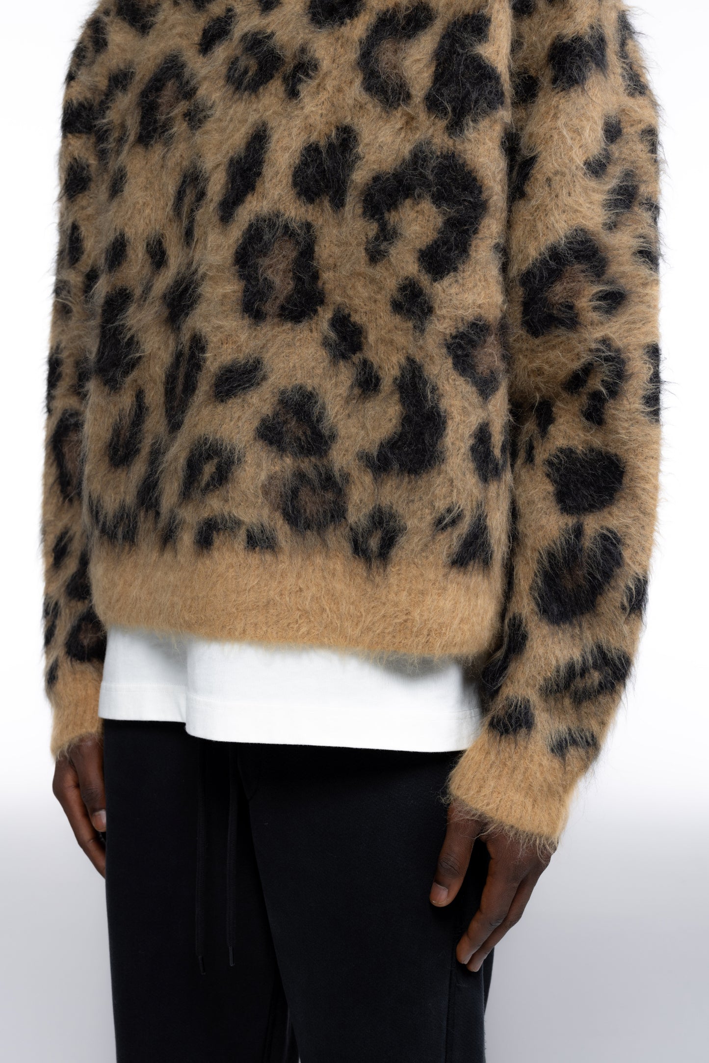 LEOPARD KNIT SWEATER