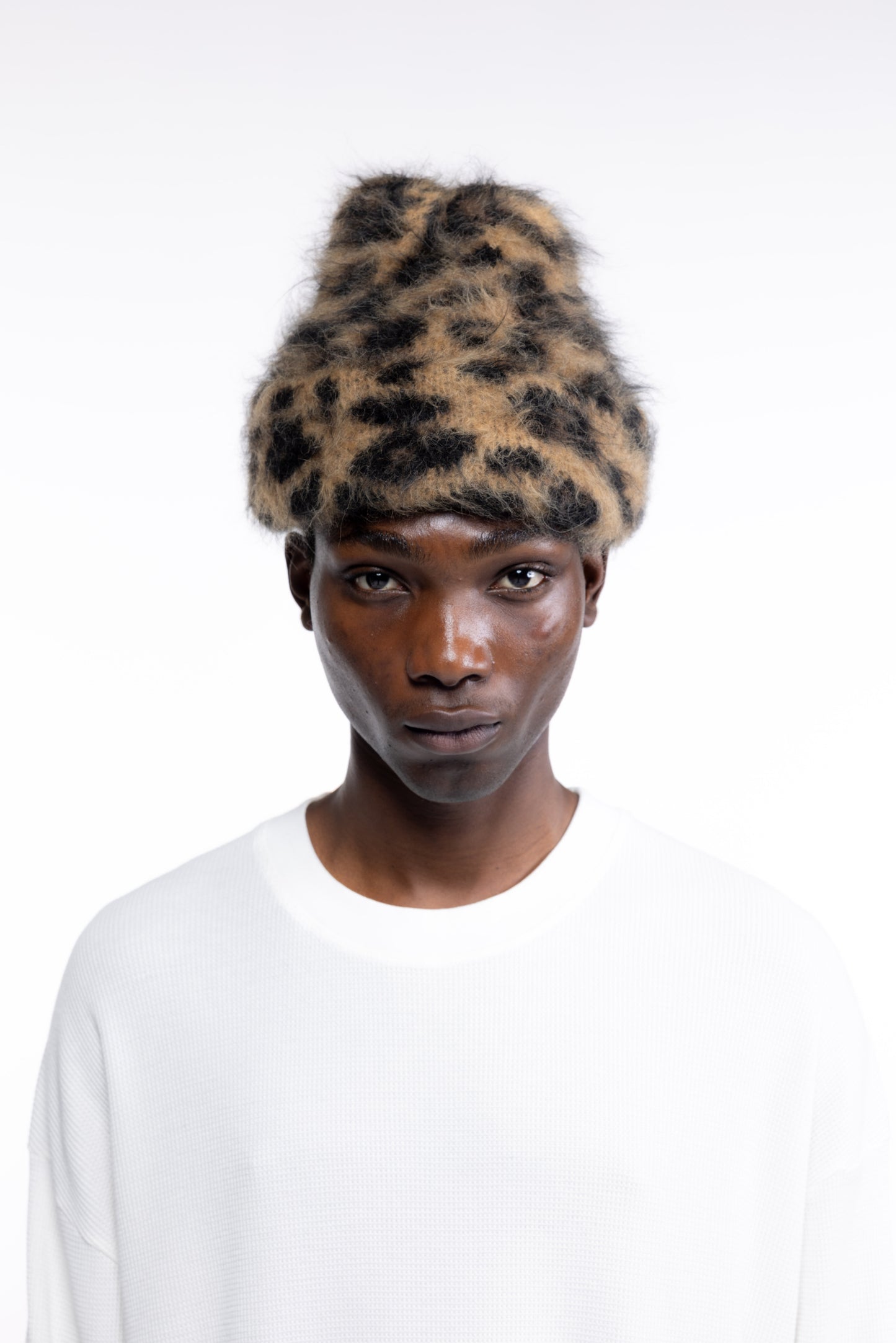 LEOPARD KNIT BEANIE