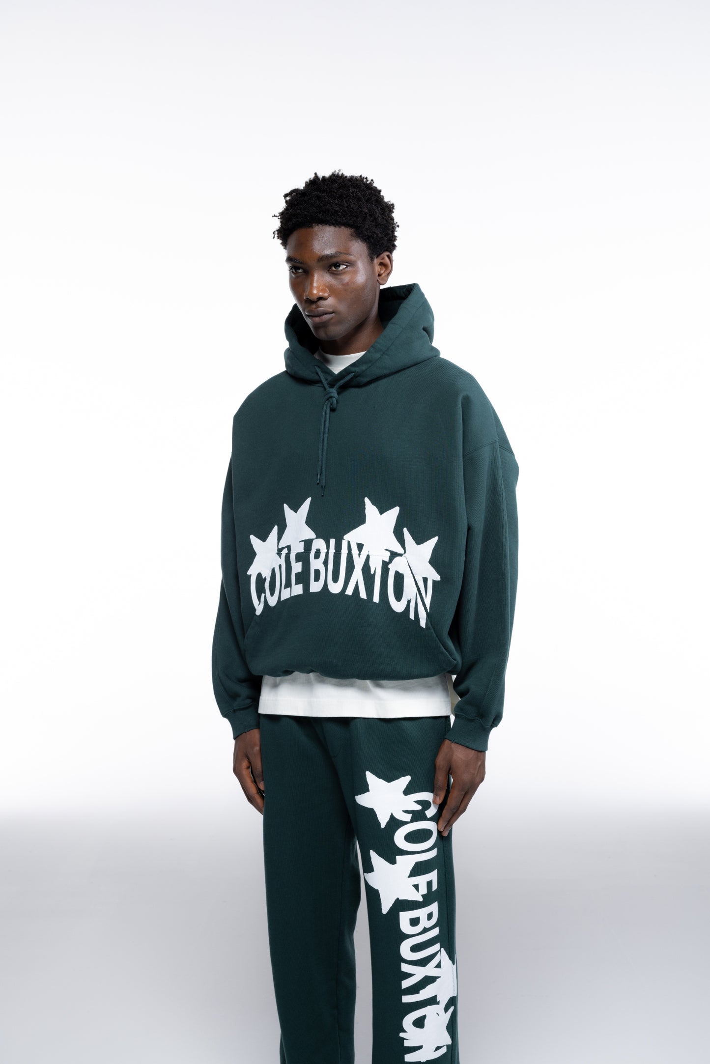 4 STAR HOODIE