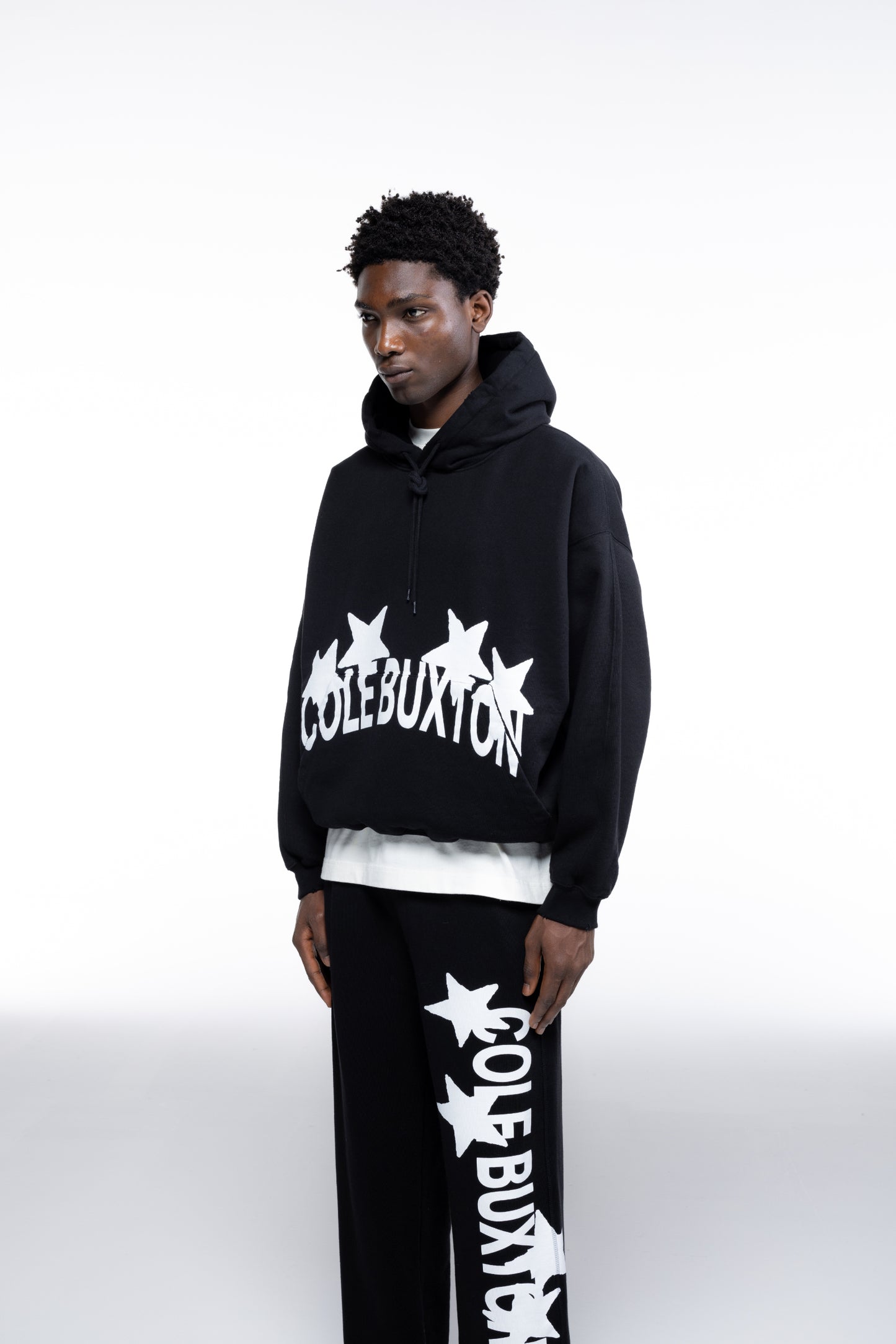 4 STAR HOODIE