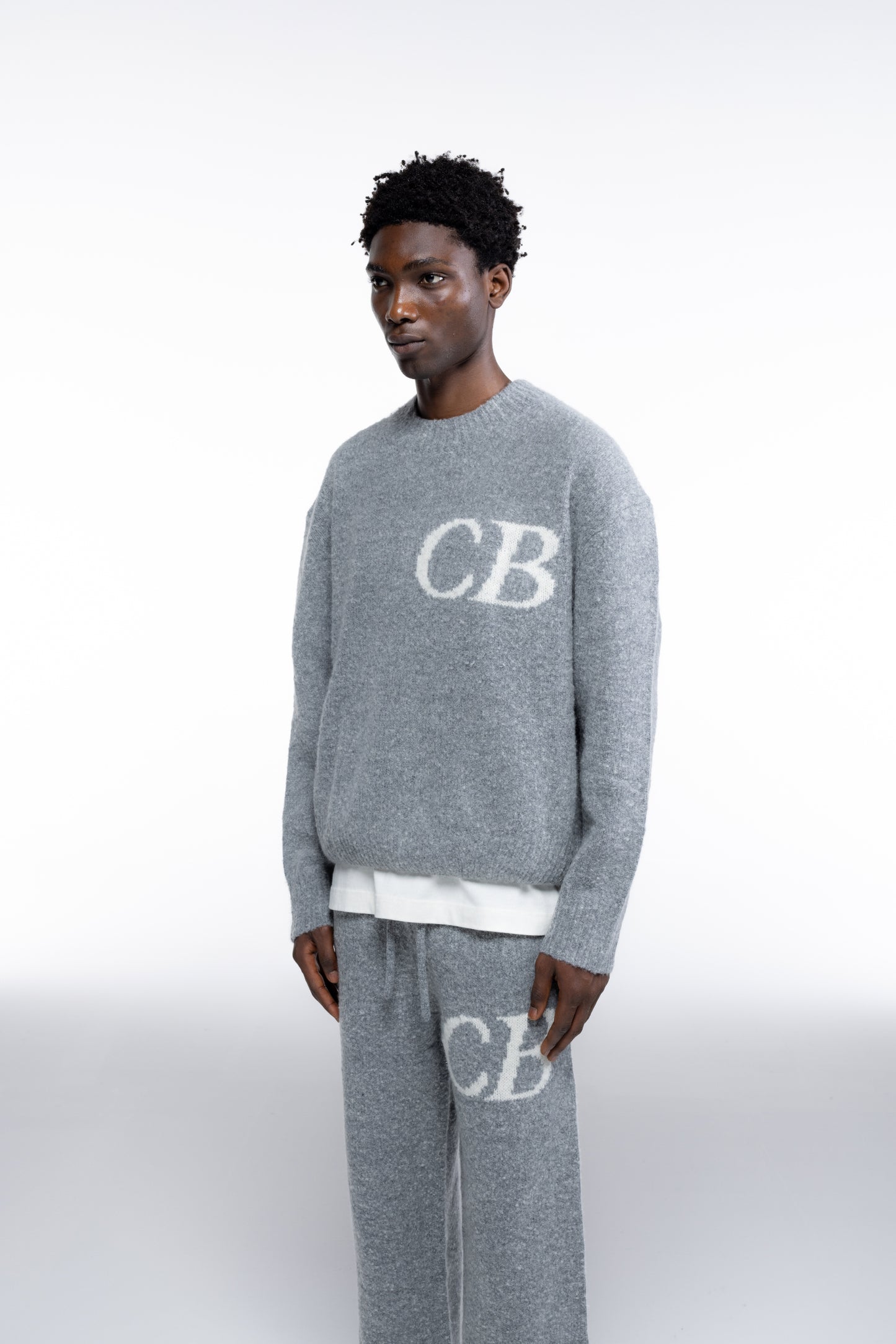 CB LOGO KNIT SWEATER