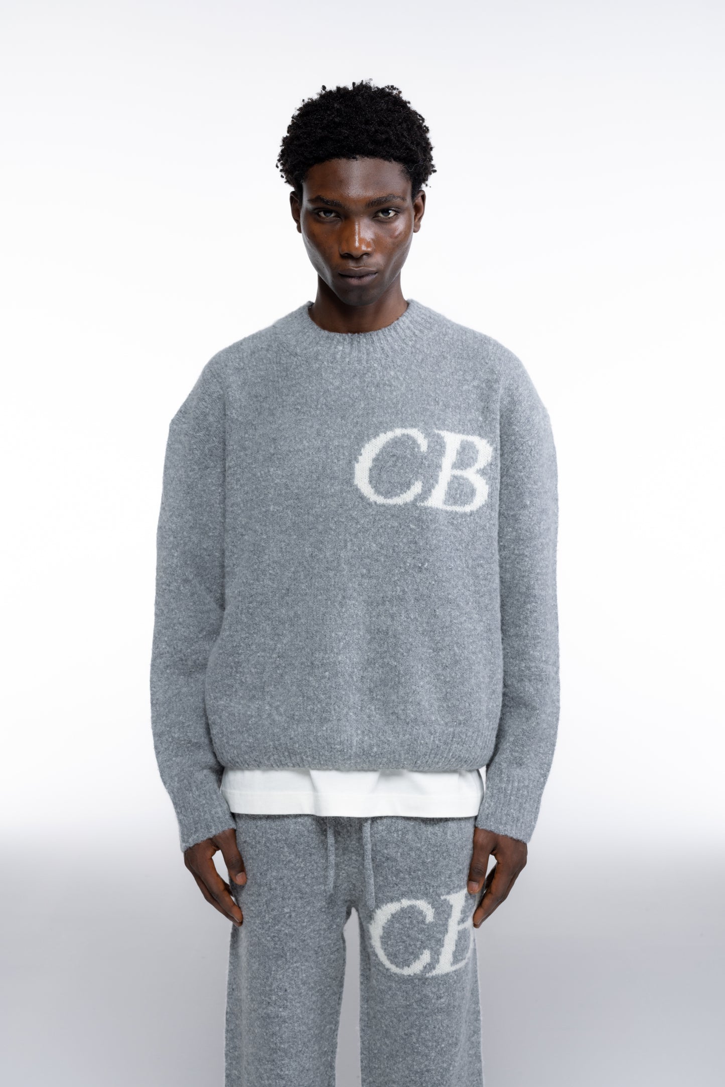 CB LOGO KNIT SWEATER